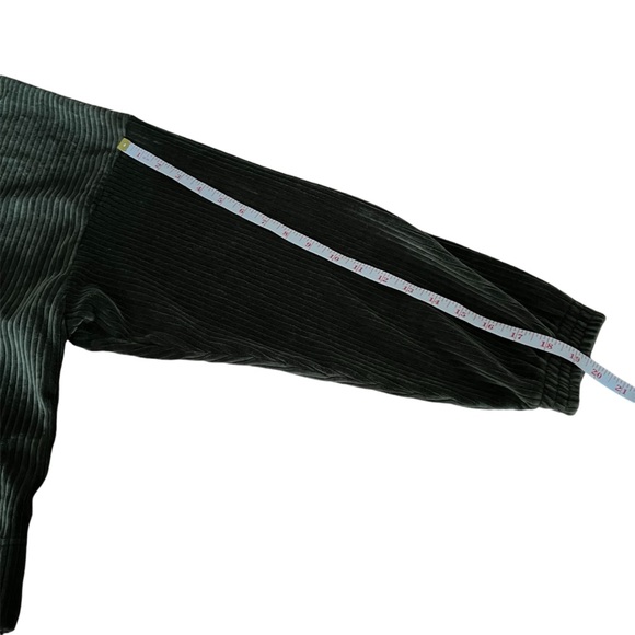 Aerie Groove On Velour Oversized Cropped Hoodie Green Sz XL - Picture 9 of 11